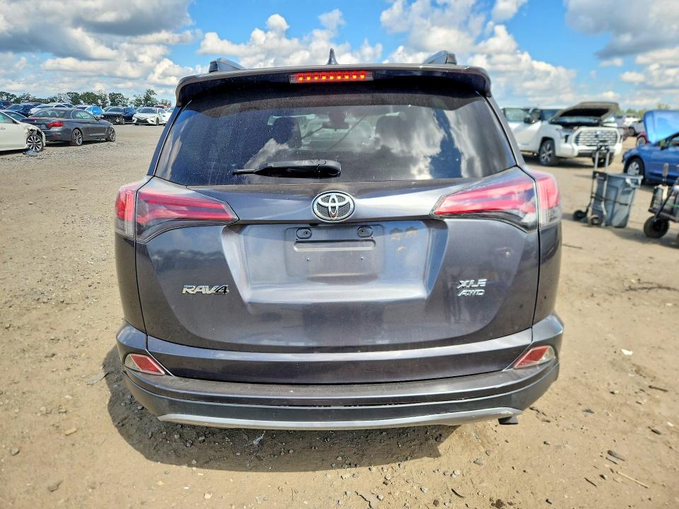 Aukcja sprzedaży 2017 Toyota Rav4, vin: JTMRFREV3HJ708554, numer aukcji: 70321986