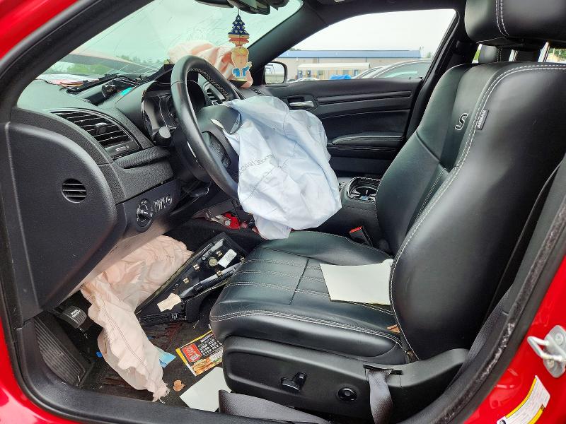 Продаж на аукціоні авто 2015 Chrysler 300, vin: 2C3CCABGXFH921574, номер лоту: 69793876