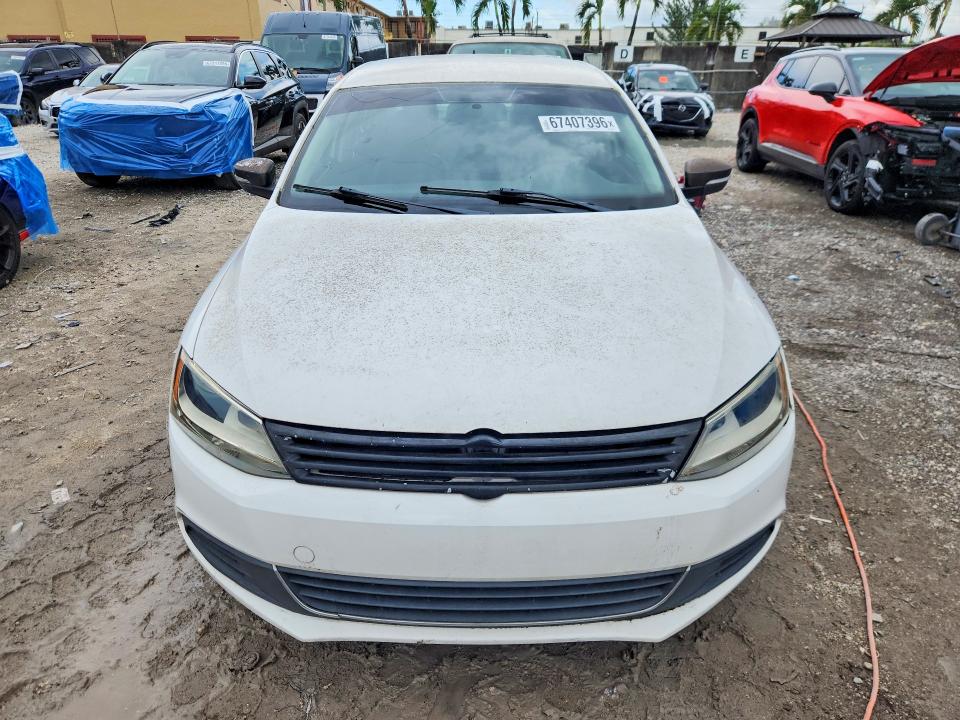 67407396 :رقم المزاد ، 3VWDX7AJ3DM396115 vin ، 2013 Volkswagen Jetta مزاد بيع