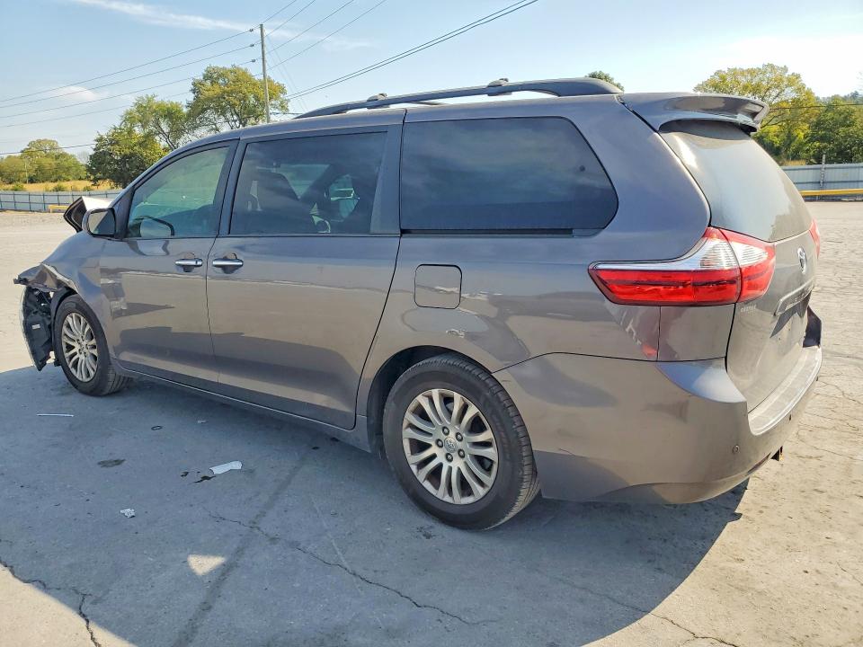 68272896 :رقم المزاد ، 5TDYK3DCXFS572315 vin ، 2015 Toyota Sienna مزاد بيع