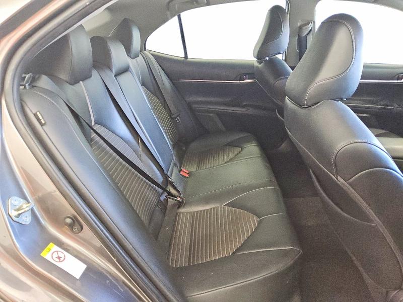 Продаж на аукціоні авто 2018 Toyota Camry, vin: 4T1B11HK2JU627533, номер лоту: 66109746
