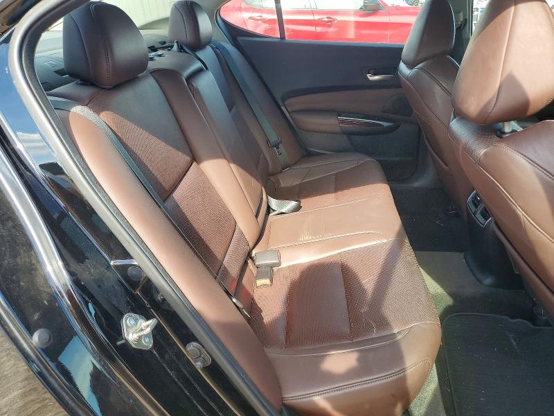 70888056 :رقم المزاد ، 19UUB2F55FA000638 vin ، 2015 Acura Tlx مزاد بيع