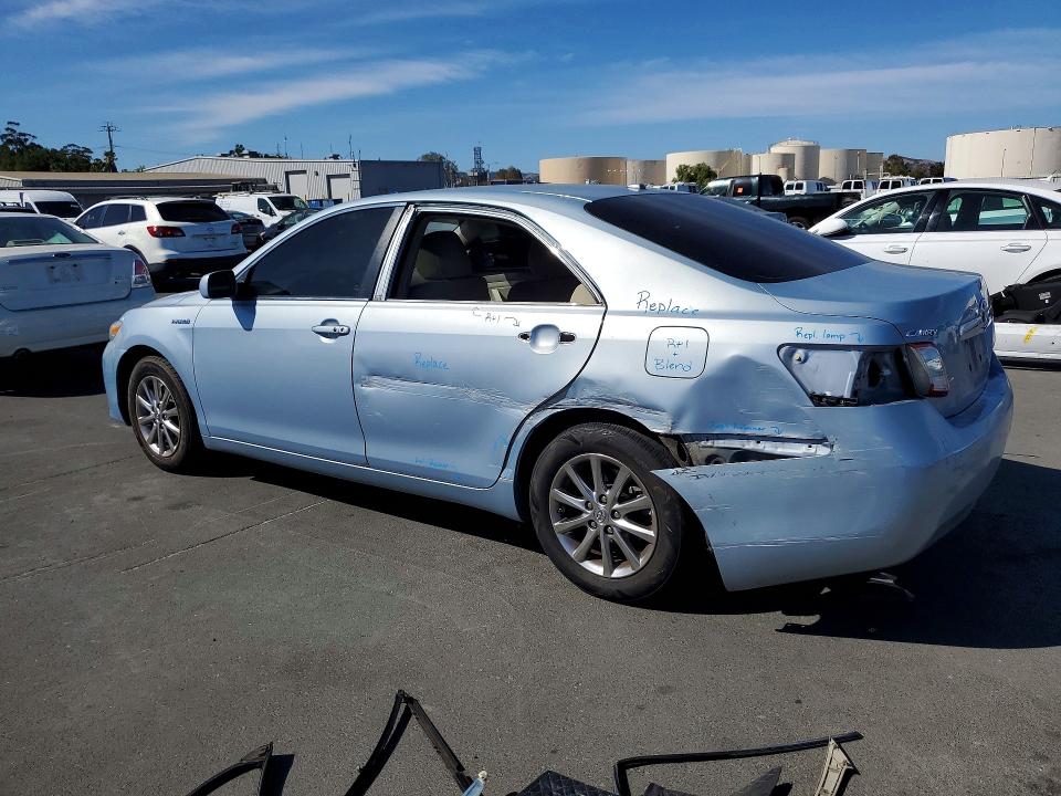 68867076 :رقم المزاد ، 4T1BB3EKXBU126548 vin ، 2011 Toyota Camry مزاد بيع