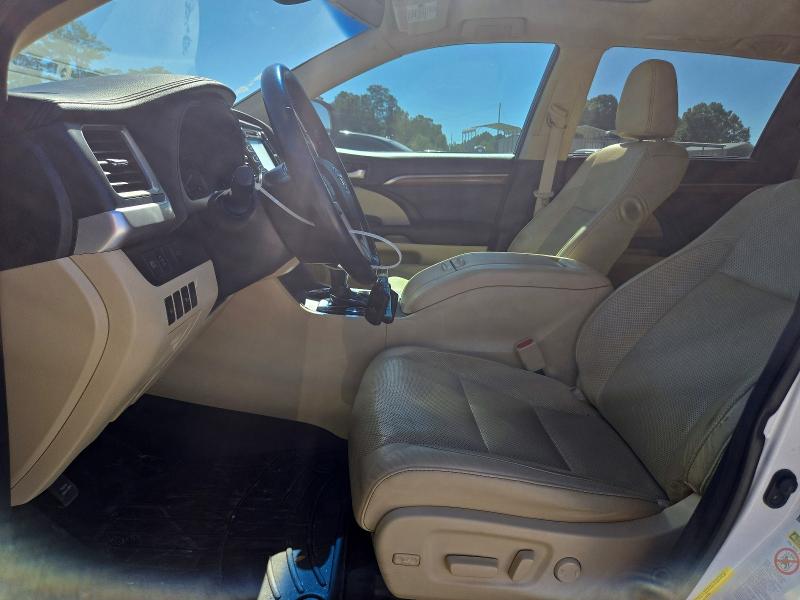 71146666 :رقم المزاد ، 5TDYZRFHXHS195320 vin ، 2017 Toyota Highlander مزاد بيع