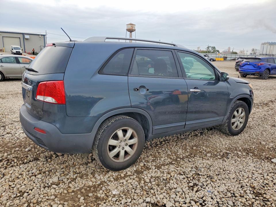 2011 Kia Sorento მანქანა იყიდება აუქციონზე, vin: 5XYKT4A17BG109177, აუქციონის ნომერი: 70485386