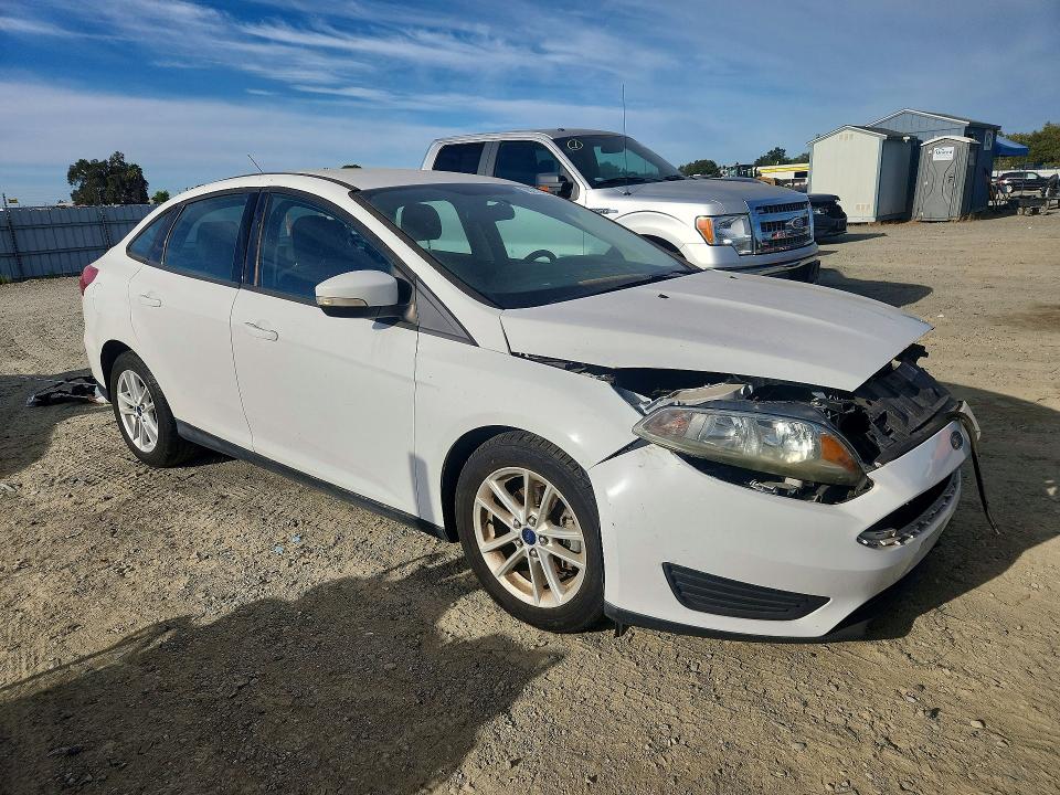2015 Ford Focus მანქანა იყიდება აუქციონზე, vin: 1FADP3F2XFL329101, აუქციონის ნომერი: 68276256