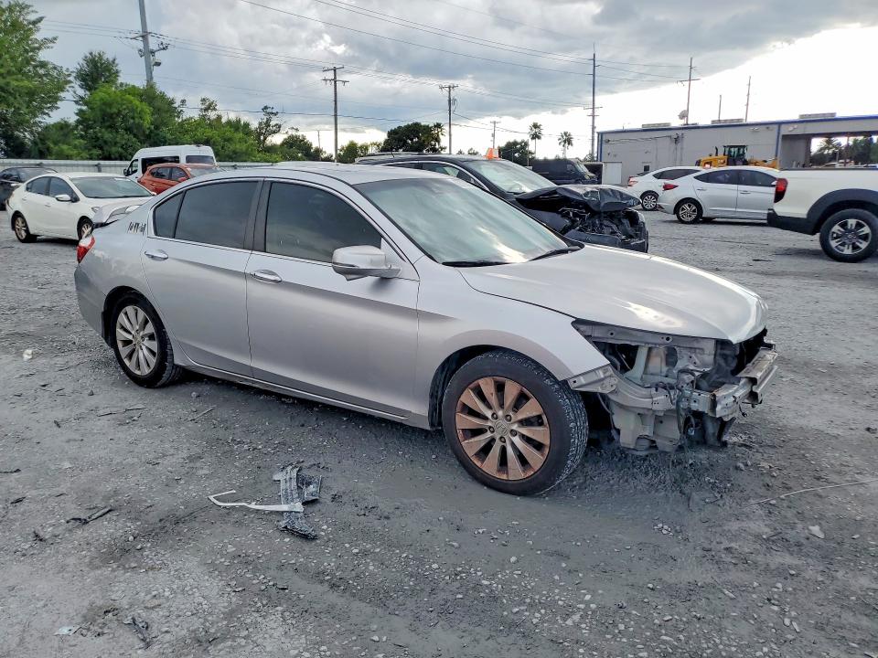 Продажа на аукционе авто 2013 Honda Accord, vin: 1HGCR2F87DA112615, номер лота: 68729426