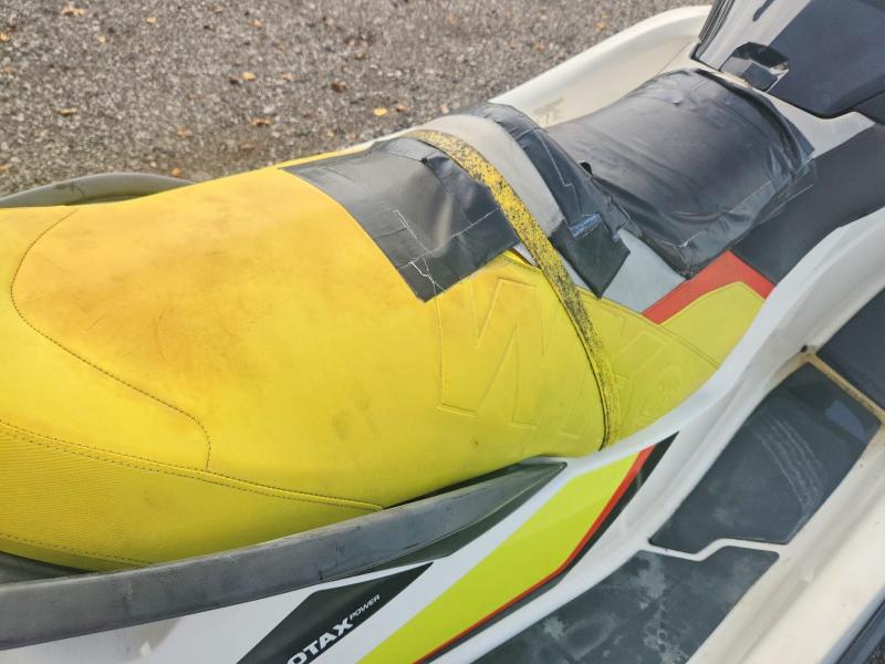 69107616 :رقم المزاد ، YDV31732D414 vin ، 2014 Sea-doo Jet Ski مزاد بيع