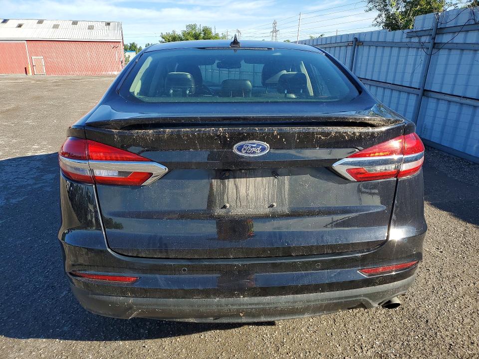 67597366 :رقم المزاد ، 3FA6P0HD7KR122649 vin ، 2019 Ford Fusion مزاد بيع