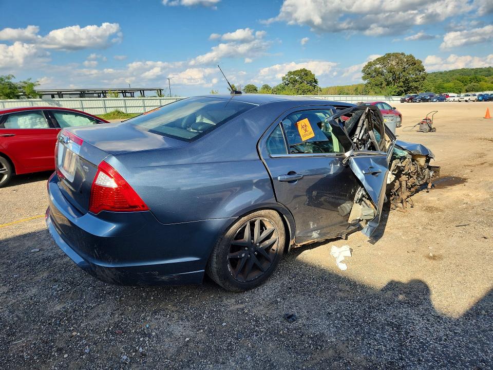 68507726 :رقم المزاد ، 3FAHP0JA9BR221515 vin ، 2011 Ford Fusion مزاد بيع