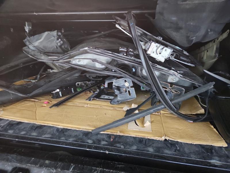 70482386 :رقم المزاد ، 1C6RR7FG7HS631555 vin ، 2017 Ram 1500 مزاد بيع