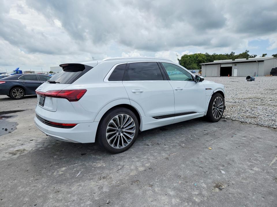 Продаж на аукціоні авто 2019 Audi E-tron, vin: WA1VABGE9KB019129, номер лоту: 67474686