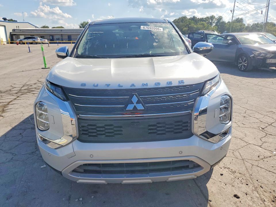 67692096 :رقم المزاد ، JA4J4UA8XNZ064886 vin ، 2022 Mitsubishi Outlander مزاد بيع