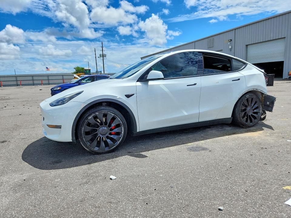 Продажа на аукционе авто 2022 Tesla Model Y, vin: 7SAYGDEF7NF550407, номер лота: 67566616
