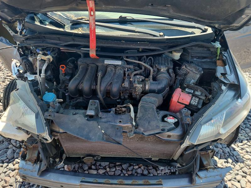 67642266 :رقم المزاد ، 3HGGK5H56FM731223 vin ، 2015 Honda Fit مزاد بيع