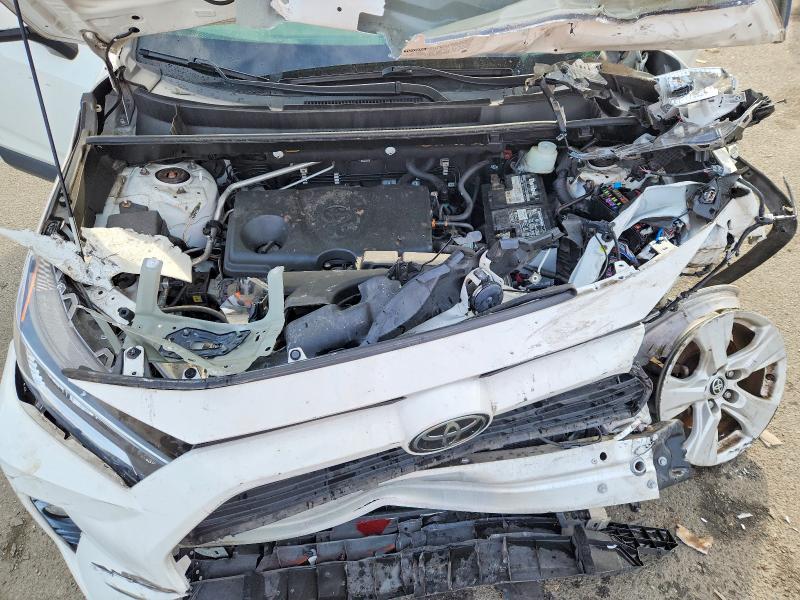 Продаж на аукціоні авто 2019 Toyota Rav4, vin: JTMP1RFV1KD046838, номер лоту: 69010526
