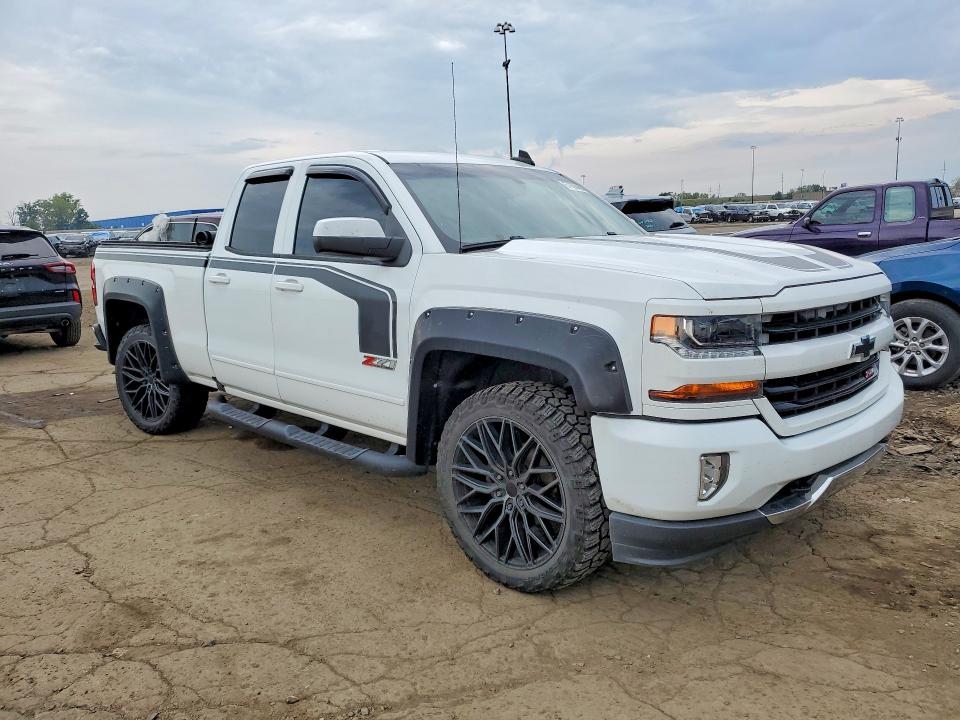 Продажа на аукционе авто 2017 Chevrolet Silverado, vin: 1GCVKREH0HZ217400, номер лота: 67668406