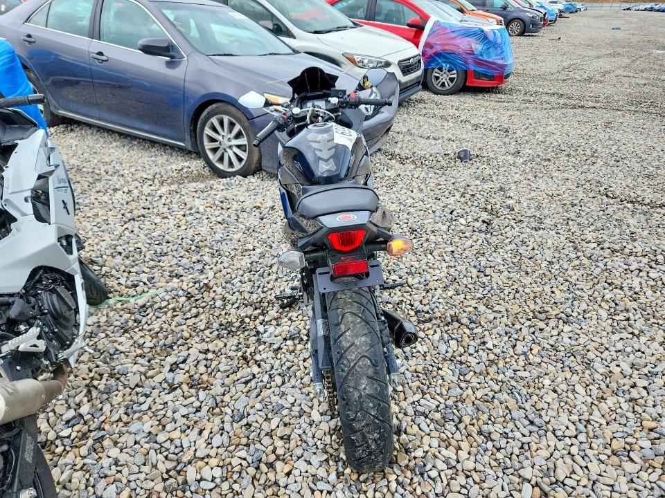Продаж на аукціоні авто 2018 Suzuki Gsx250r, vin: LC6DN11A0J1100851, номер лоту: 69912256
