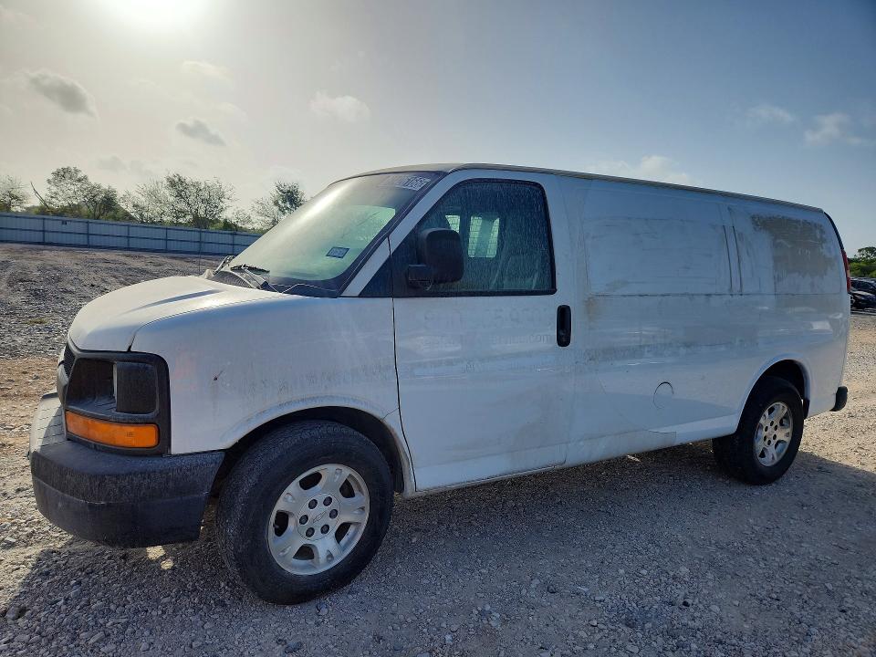 61426166 :رقم المزاد ، 1GCSGAFX0D1172415 vin ، 2013 Chevrolet Express G1500 مزاد بيع