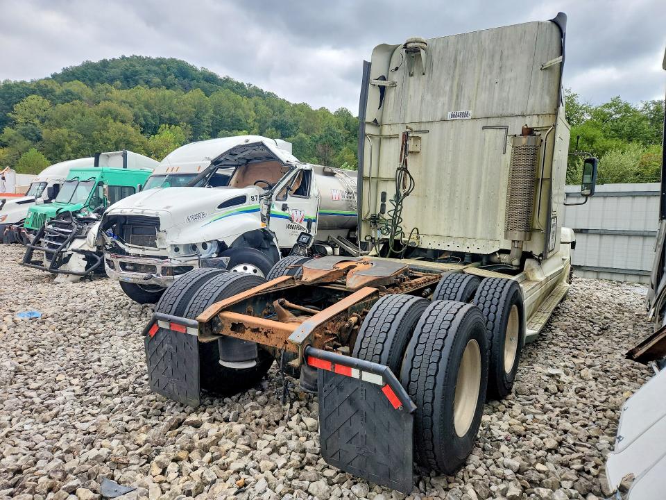 Продажа на аукционе авто 2006 Freightliner Cst120, vin: 1FUJBBCK86LU40264, номер лота: 66848856