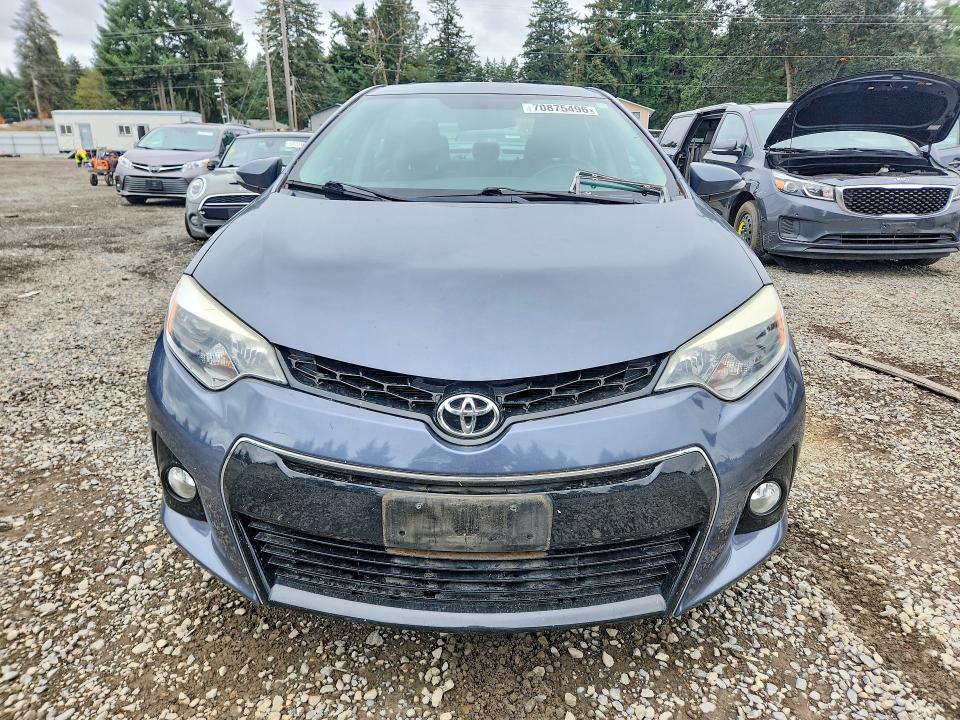 70875496 :رقم المزاد ، 5YFBURHE8FP184586 vin ، 2015 Toyota Corolla مزاد بيع