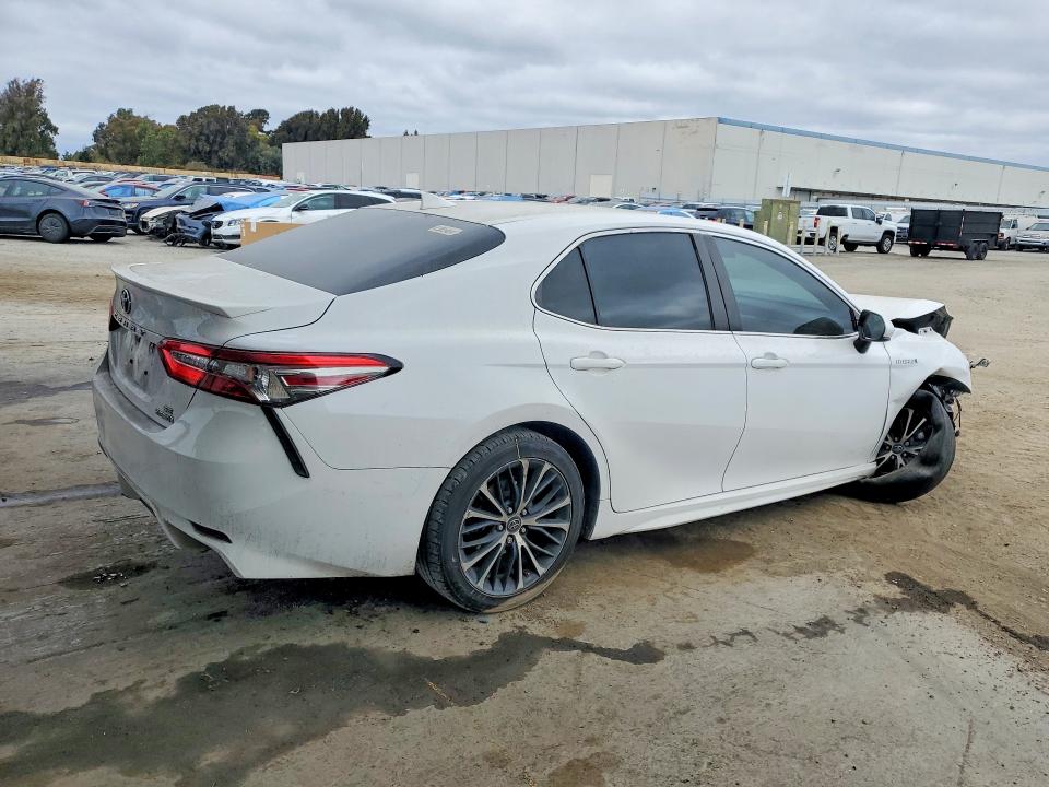 Продажа на аукционе авто 2019 Toyota Camry Hybrid, vin: 4T1B21HK0KU517045, номер лота: 69981616