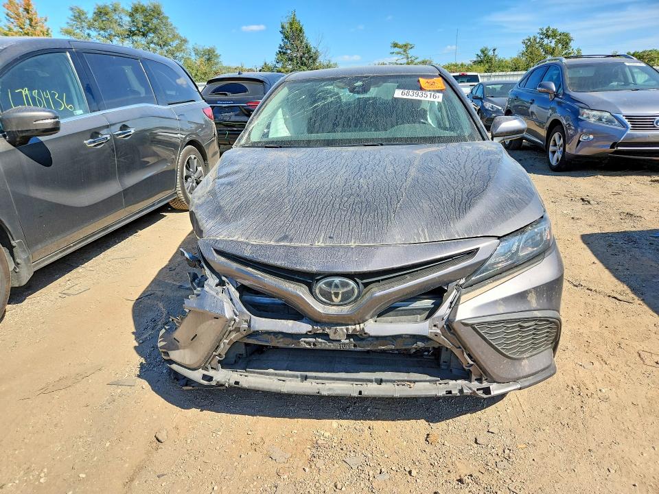 Продажа на аукционе авто 2021 Toyota Camry, vin: 4T1G11AK3MU575656, номер лота: 68393516