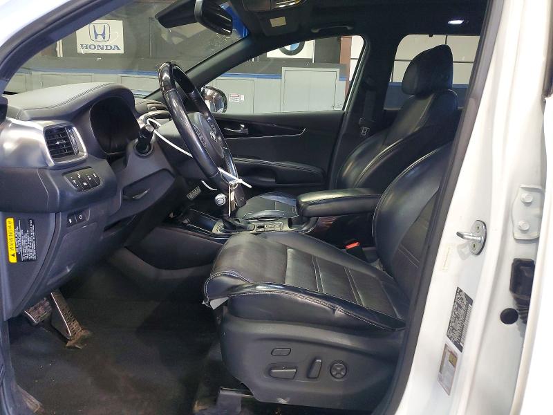 2017 Kia Sorento მანქანა იყიდება აუქციონზე, vin: 5XYPKDA59HG246111, აუქციონის ნომერი: 68613506