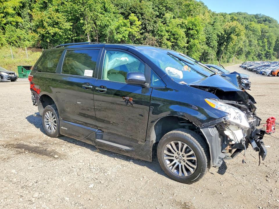 2019 Toyota Sienna მანქანა იყიდება აუქციონზე, vin: 5TDYZ3DC6KS011759, აუქციონის ნომერი: 68410156