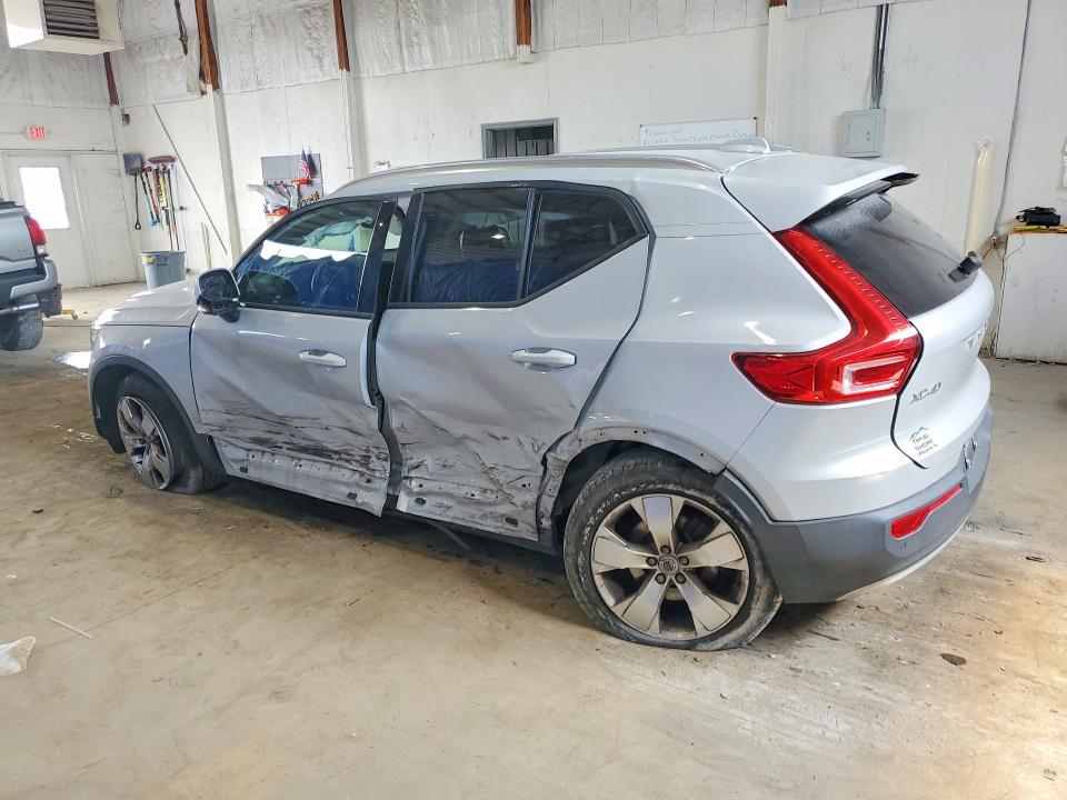 Продажа на аукционе авто 2021 Volvo Xc40, vin: YV4162UK1M2573216, номер лота: 68478246