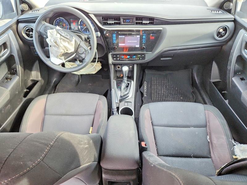 69607386 :رقم المزاد ، 5YFBURHE9JP741787 vin ، 2018 Toyota Corolla مزاد بيع