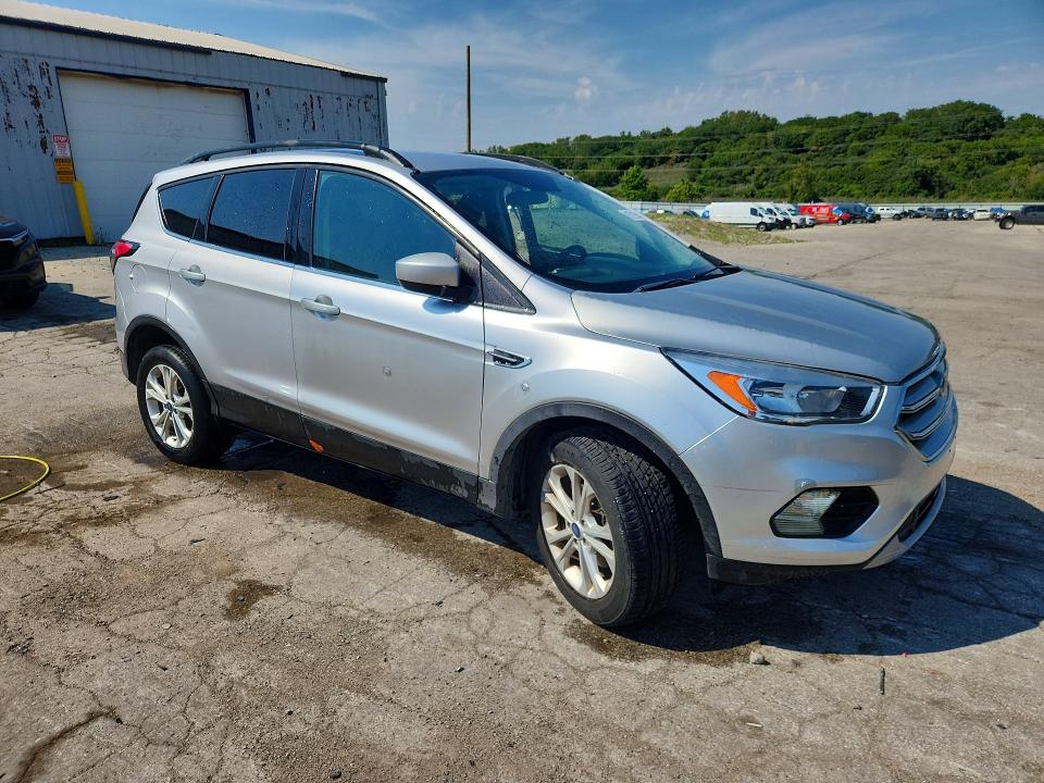 Продаж на аукціоні авто 2018 Ford Escape, vin: 1FMCU0GDXJUC40883, номер лоту: 67215446