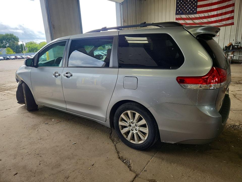 Продажа на аукционе авто 2014 Toyota Sienna, vin: 5TDYK3DC0ES442851, номер лота: 66853386
