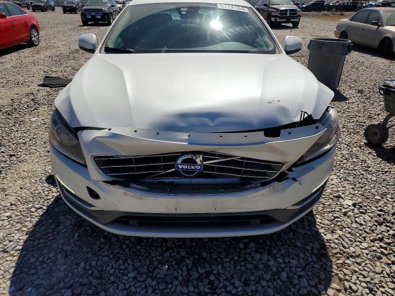 2017 Volvo S60 მანქანა იყიდება აუქციონზე, vin: LYV402TK9HB129878, აუქციონის ნომერი: 67741546