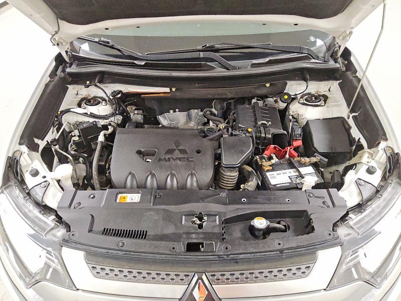2020 Mitsubishi Outlander მანქანა იყიდება აუქციონზე, vin: JA4AD2A36LZ018865, აუქციონის ნომერი: 67113806