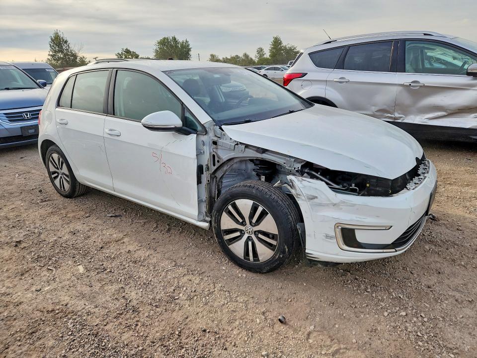 67721366 :رقم المزاد ، WVWKP7AUXGW916447 vin ، 2016 Volkswagen E-golf مزاد بيع