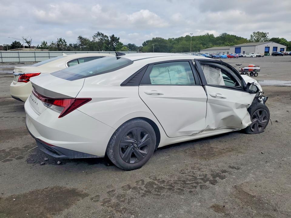 67645326 :رقم المزاد ، 5NPLM4AG1PH112405 vin ، 2023 Hyundai Elantra مزاد بيع