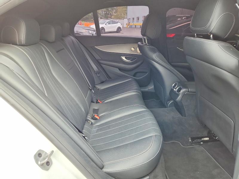 70191786 :رقم المزاد ، W1KZF8DB4MA932708 vin ، 2021 Mercedes-benz E مزاد بيع