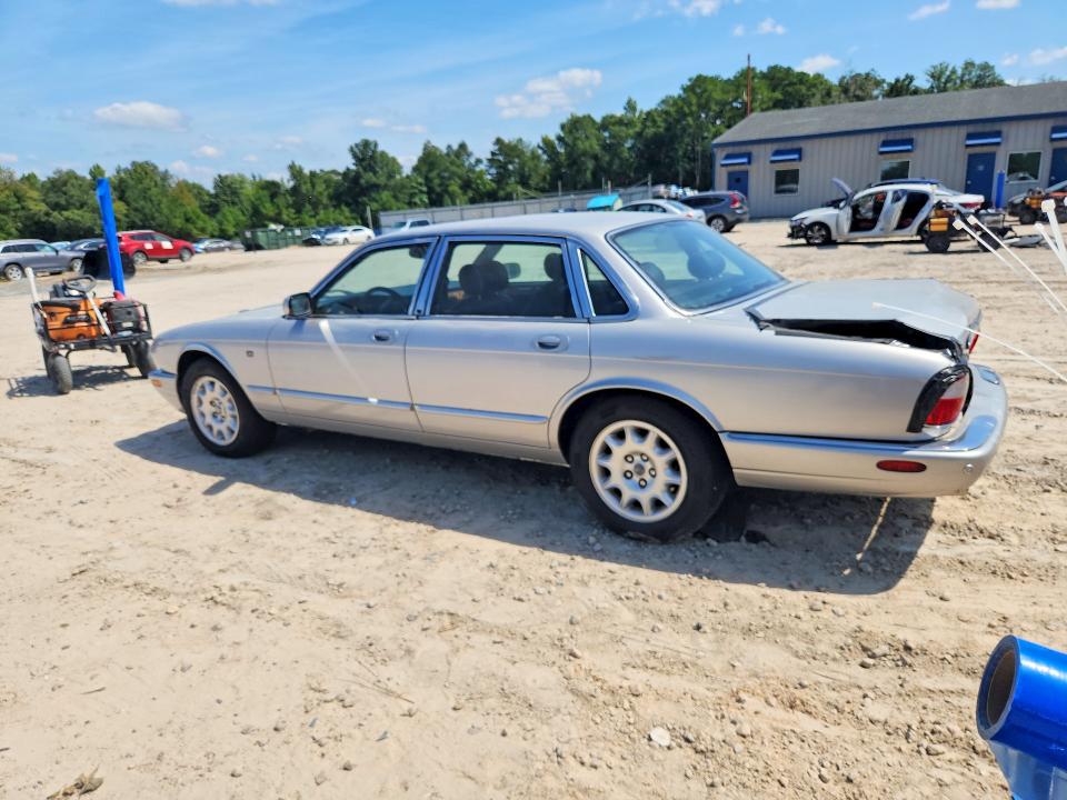 2003 Jaguar Xj8 მანქანა იყიდება აუქციონზე, vin: SAJDA14C03LF57832, აუქციონის ნომერი: 69236676
