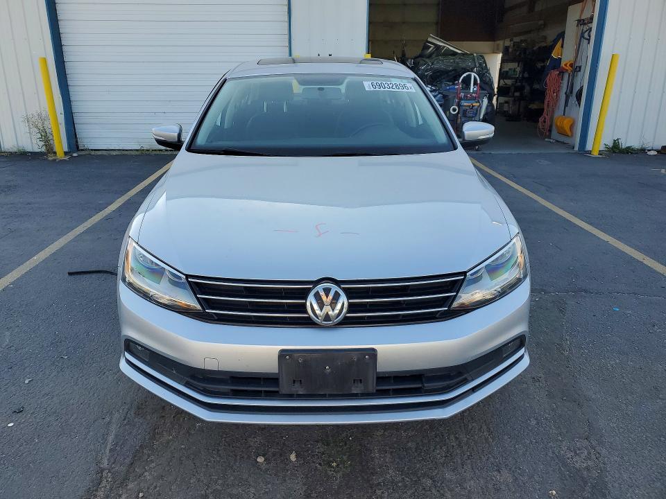 2015 Volkswagen Jetta მანქანა იყიდება აუქციონზე, vin: 3VWD07AJ6FM222451, აუქციონის ნომერი: 69032896