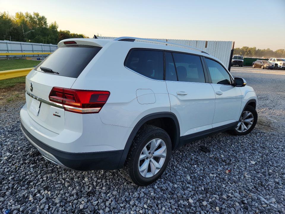 Продажа на аукционе авто 2018 Volkswagen Atlas, vin: 1V2GR2CA8JC516528, номер лота: 69251486