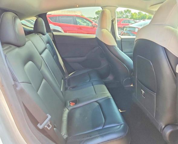 2024 Tesla Model Y მანქანა იყიდება აუქციონზე, vin: 7SAYGDEE7RA258332, აუქციონის ნომერი: 67330606