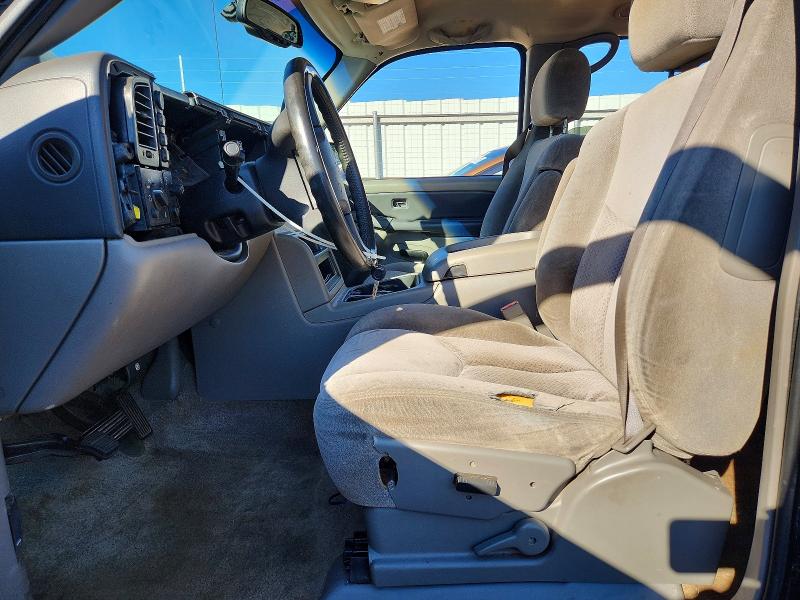 Продажа на аукционе авто 2003 Chevrolet Suburban, vin: 3GNFK16Z83G341475, номер лота: 69924286
