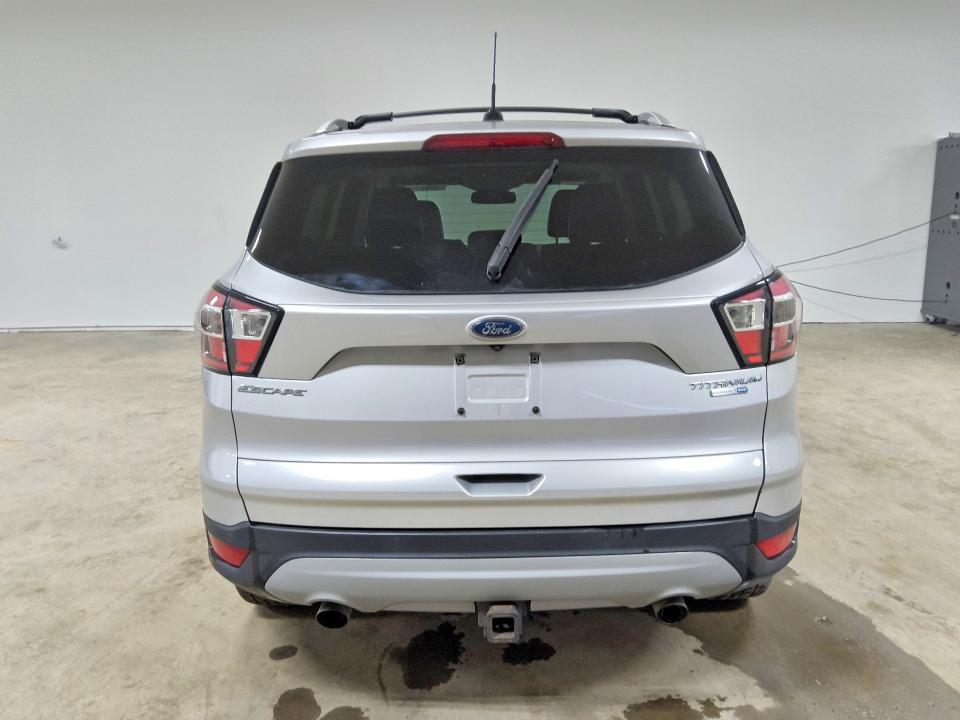 67873626 :رقم المزاد ، 1FMCU9J90HUB77280 vin ، 2017 Ford Escape مزاد بيع