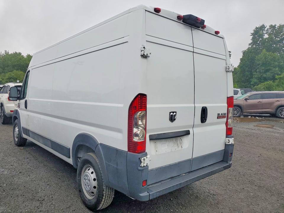 67134966 :رقم المزاد ، 3C6TRVDGXJE133839 vin ، 2018 Ram Promaster 2500 مزاد بيع
