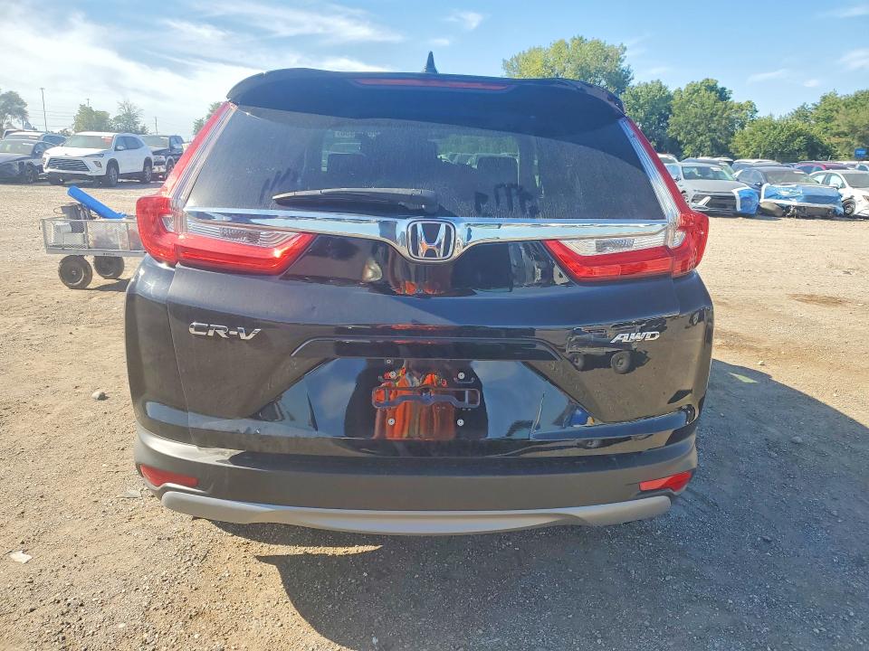 Продажа на аукционе авто 2018 Honda Cr-v, vin: 7FARW2H59JE020000, номер лота: 68215356