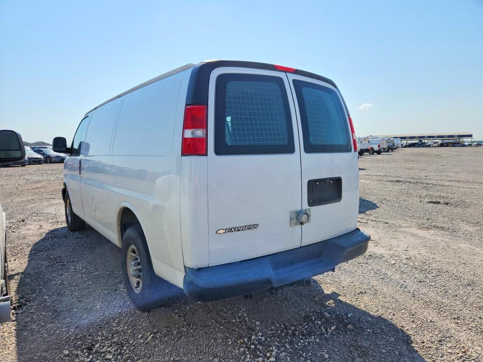 69821856 :رقم المزاد ، 1GCWGAFP3M1197276 vin ، 2021 Chevrolet Express G2500 مزاد بيع