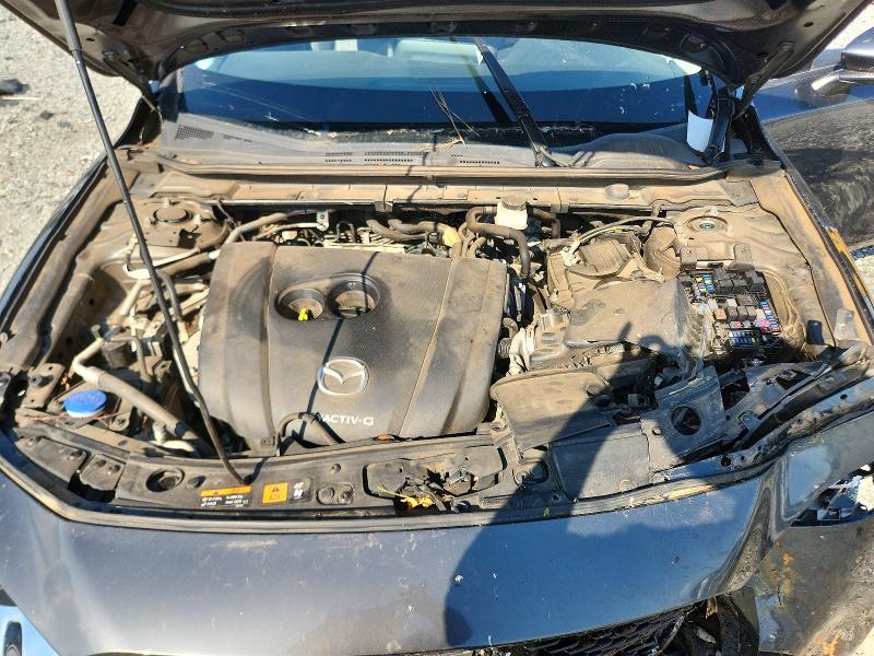 70173726 :رقم المزاد ، 3MZBPADL4KM111596 vin ، 2019 Mazda 3 مزاد بيع