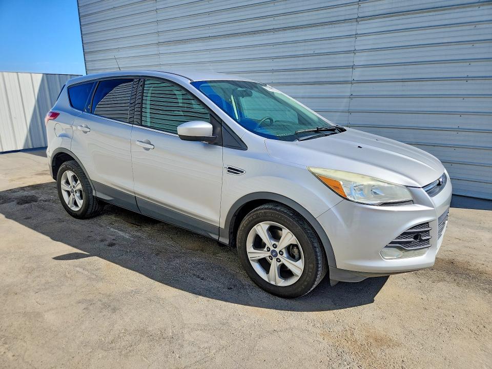 67922756 :رقم المزاد ، 1FMCU0GX3FUB07318 vin ، 2015 Ford Escape مزاد بيع