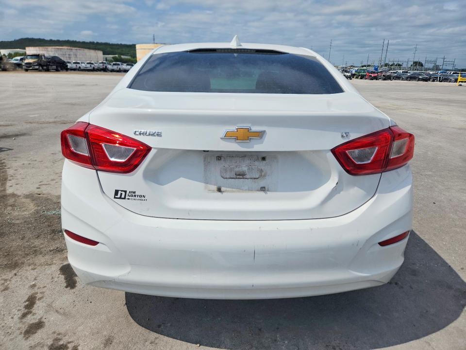 2018 Chevrolet Cruze მანქანა იყიდება აუქციონზე, vin: 1G1BE5SM2J7104384, აუქციონის ნომერი: 69883996